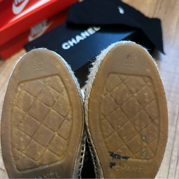 CHANEL Lace Espadrilles - 39 - Picture 8 of 13